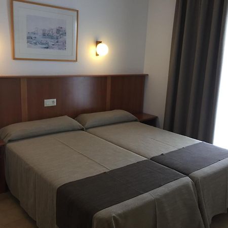 Hotel Stella Maris Blanes Bagian luar foto