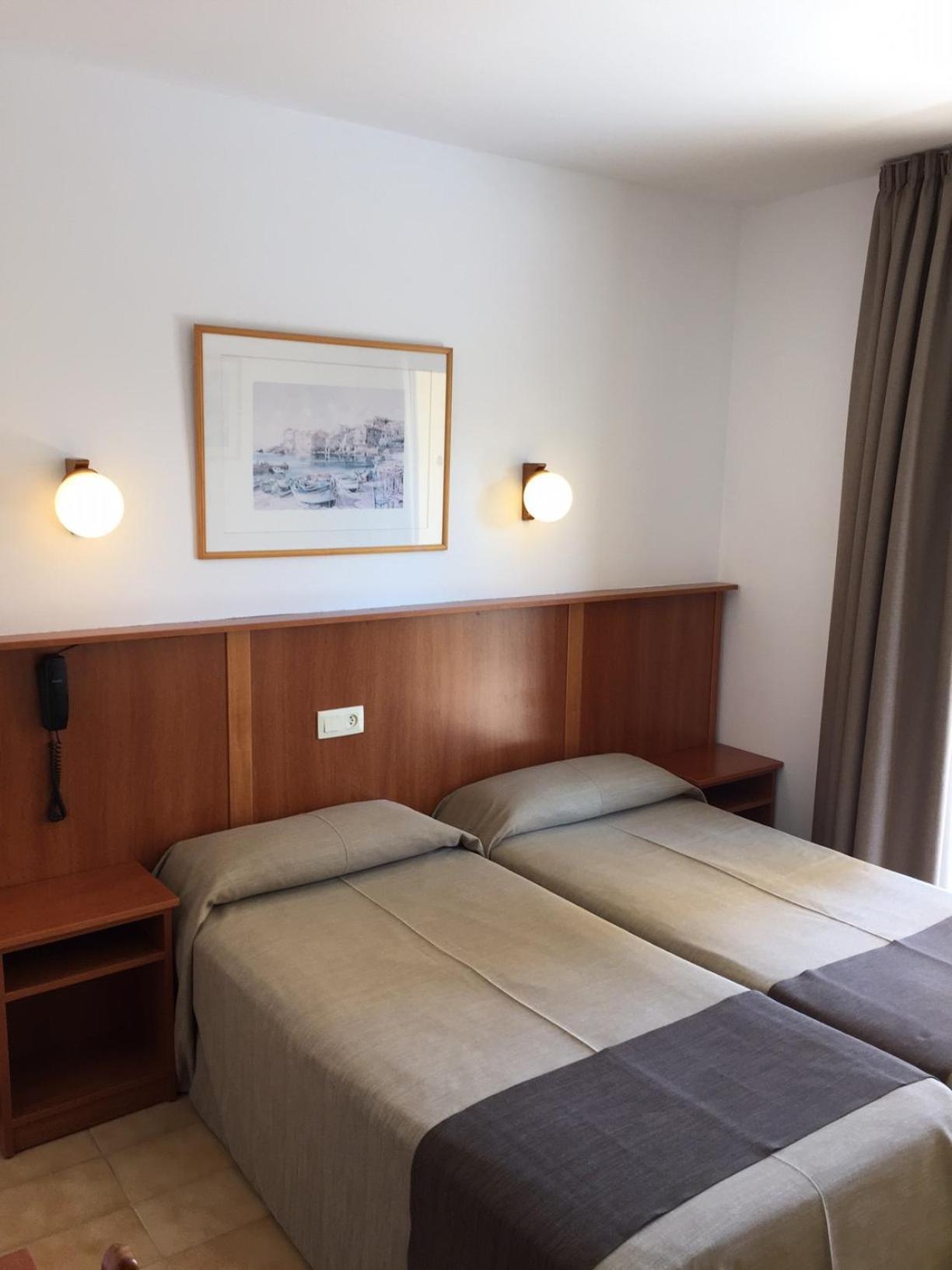 Hotel Stella Maris Blanes Bagian luar foto