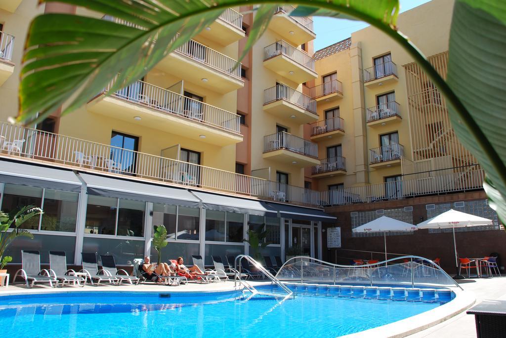 Hotel Stella Maris Blanes Bagian luar foto