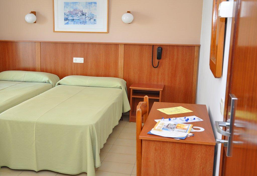 Hotel Stella Maris Blanes Bagian luar foto