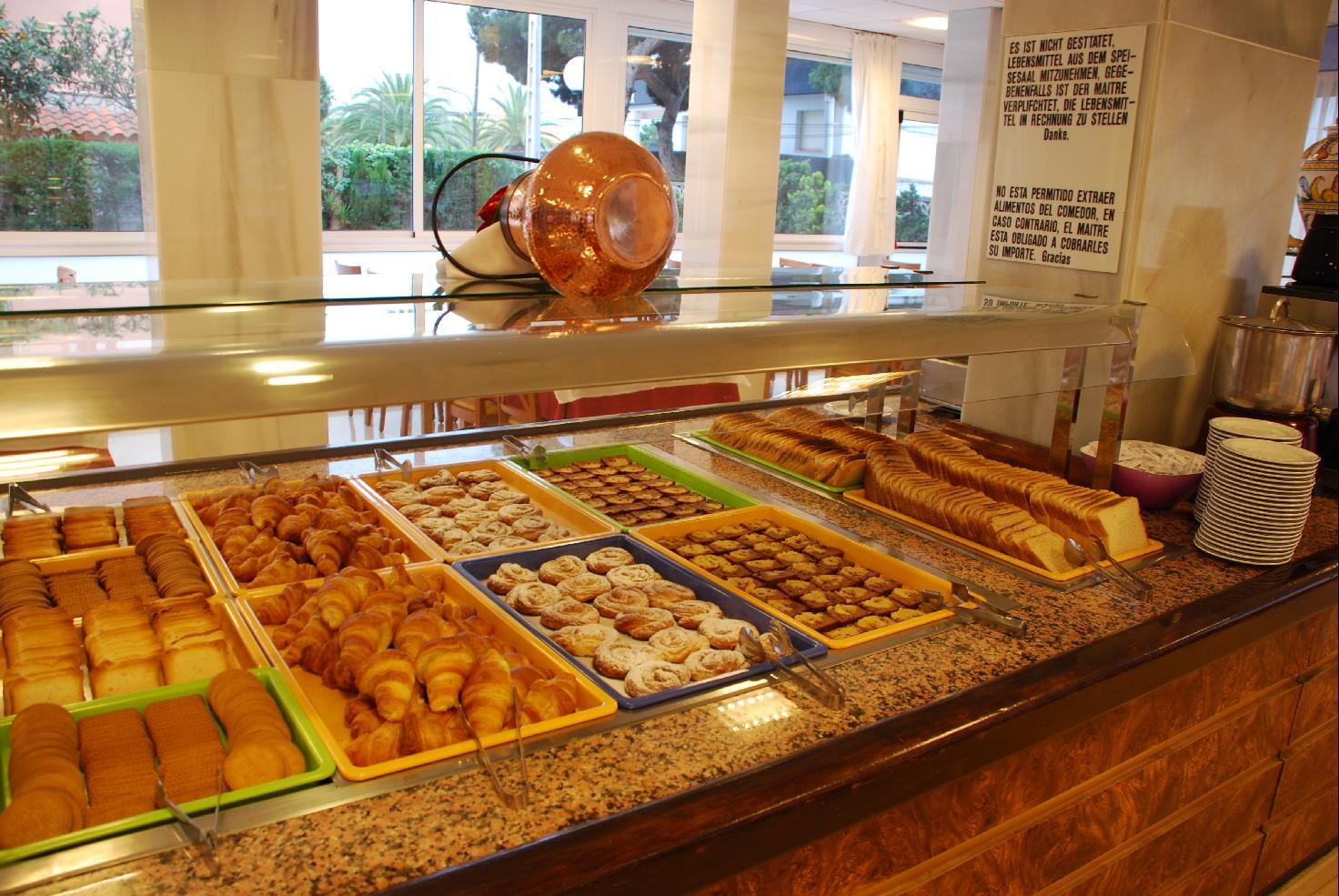 Hotel Stella Maris Blanes Bagian luar foto
