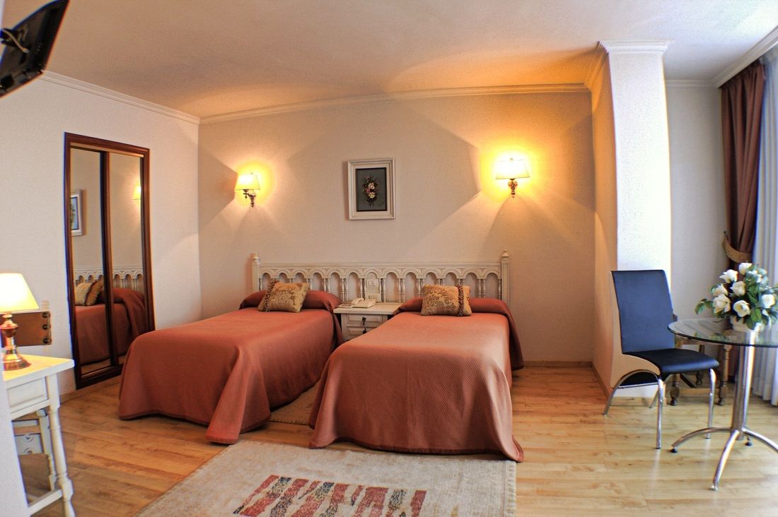 Hotel Stella Maris Blanes Bagian luar foto