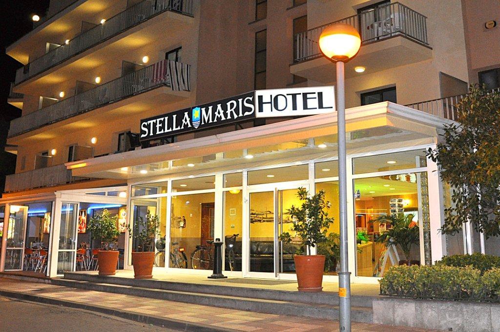 Hotel Stella Maris Blanes Bagian luar foto